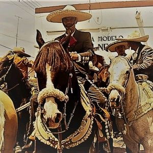 Meet your Posher, Arturo